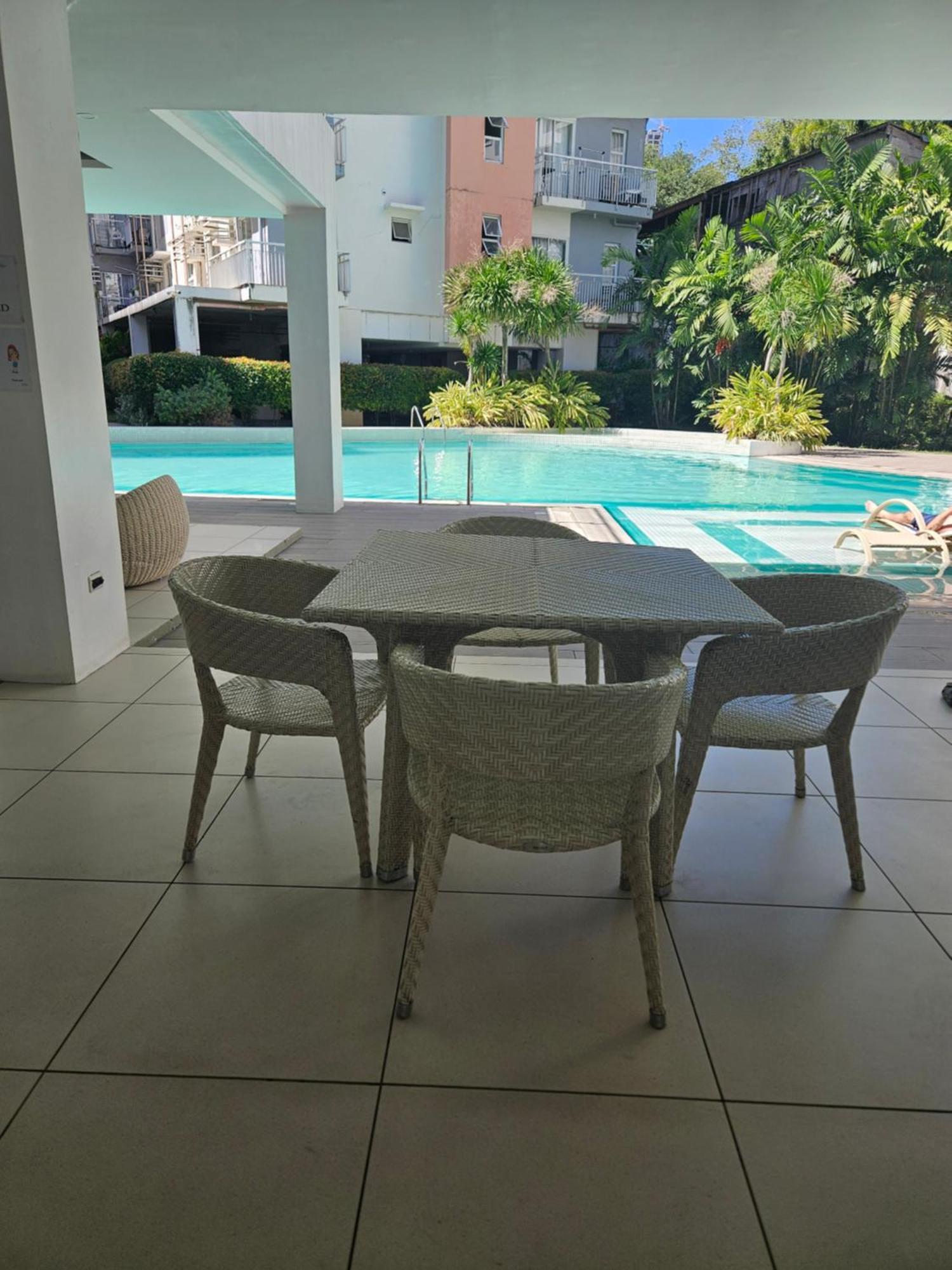 2-Bedroom Boutique City Condo - Newly Renovated! Cebu Exterior photo